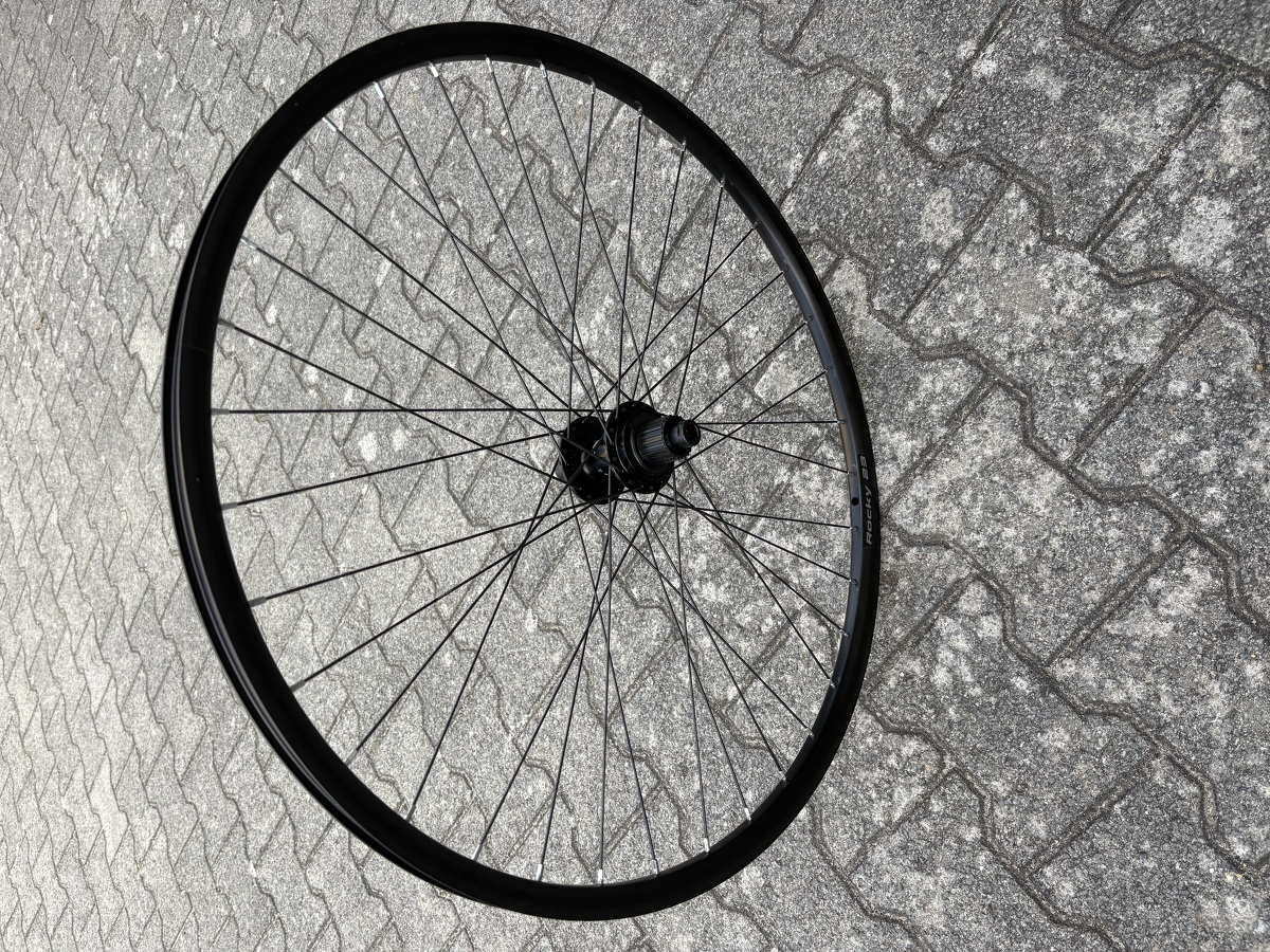 kolo 29" Remerx ROCKY 23, MT510 CL 12/142 černé zadní